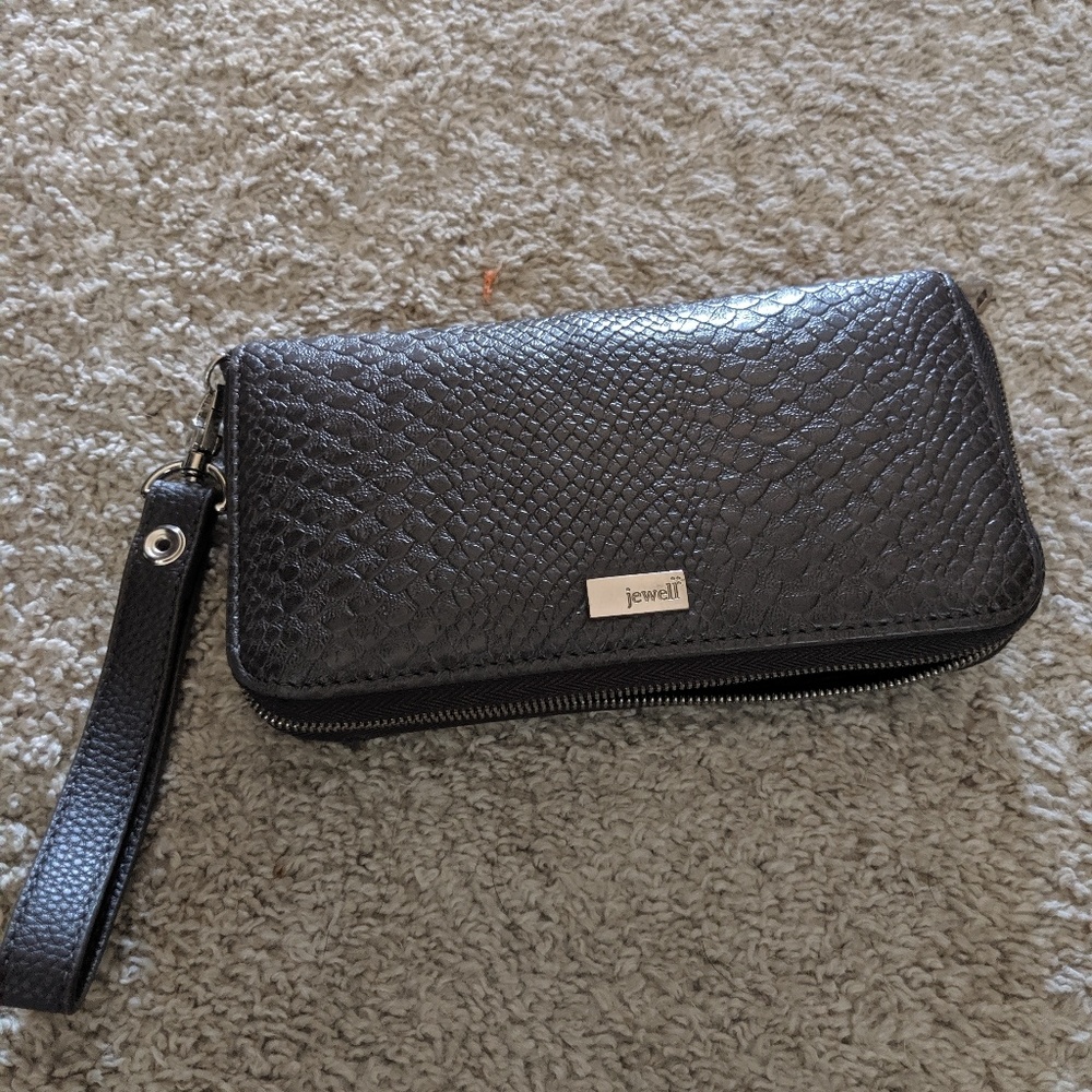 Breaking the Benjamin Wallet